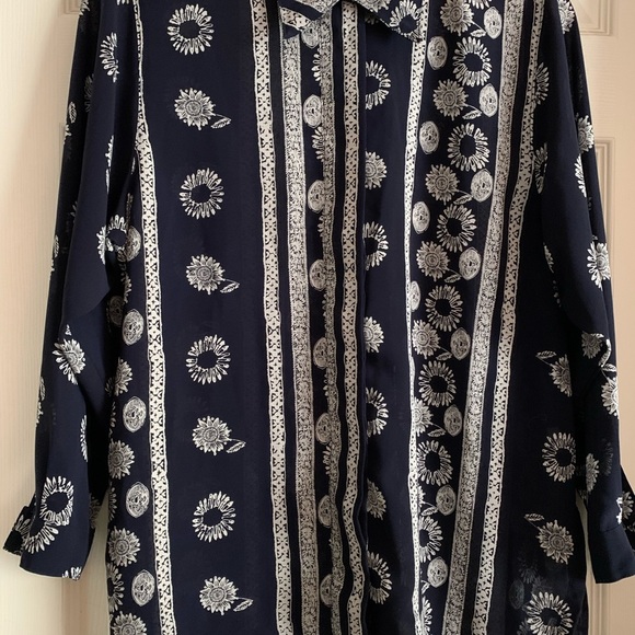 Angel Fashion Women’s Navy blue and White Printed Long Sleeve Blouse Siz… - Picture 9 of 17